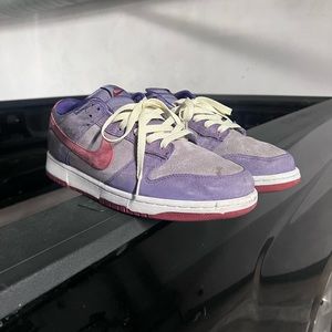 Nike dunk plum size 12